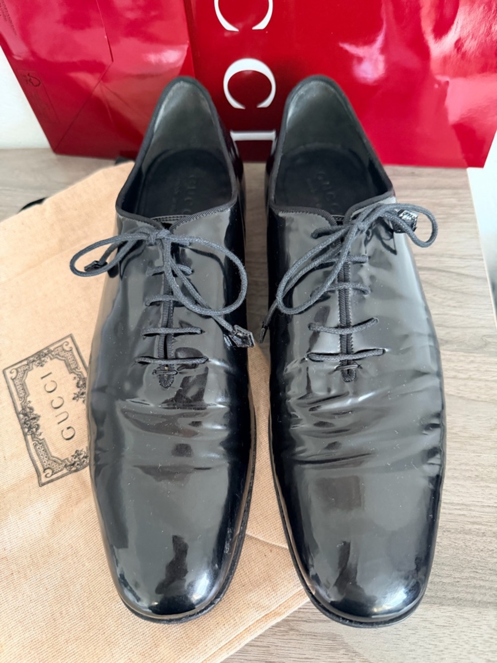 Gucci Black Patent Leather Lace-Up Oxford Dress Shoes - Picture 2 of 5